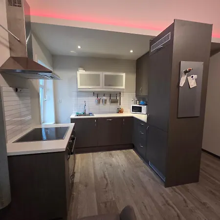 Hauge Bygget Haugevegen 68 Sentrum Gratis Parkering 3 Etasjer 3 Apartament Haugesund